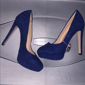 Blue suede pumps